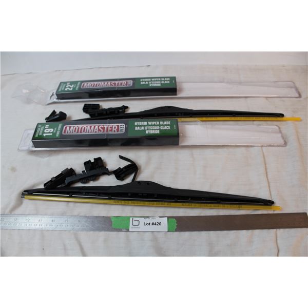 Motomaster Hybrid wiper blades 19” & 22”