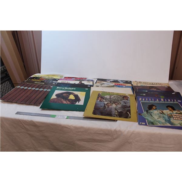 Lot of records; The manhattan Transfer, Iron Maiden, The Monkees