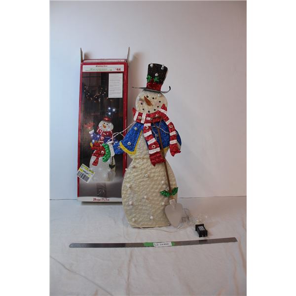 *LED New light up snowman, metal, with box, 28” (working)
