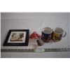 Image 1 : Disney Mugs and Minnie Mouse Picture, plant sitter