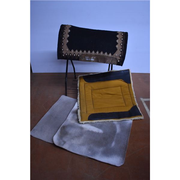 *Saddle Pads (2 Are Foam) (Musty Smell)
