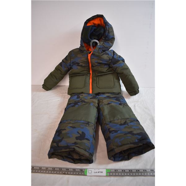 Camo Toddler Snowsuit (Appears New)