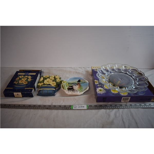 Egg Plate, Ceramic Duck Wall Hanging Plate, and Ceramic Key Holder