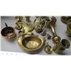 Image 3 : 2X THE MONEY - brass items