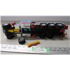 Image 5 : Peterbuilt TowTruck plastic model - 18" long