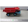 Image 1 : IH Pay Hauler plastic model truck - 14" long