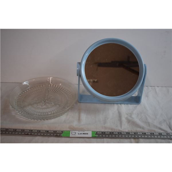 Separated Glass Dish and Vanity Mirror