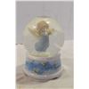 Image 4 : Electronic Picture Frame, Folding Bucket & Precious Moments Snow Globe