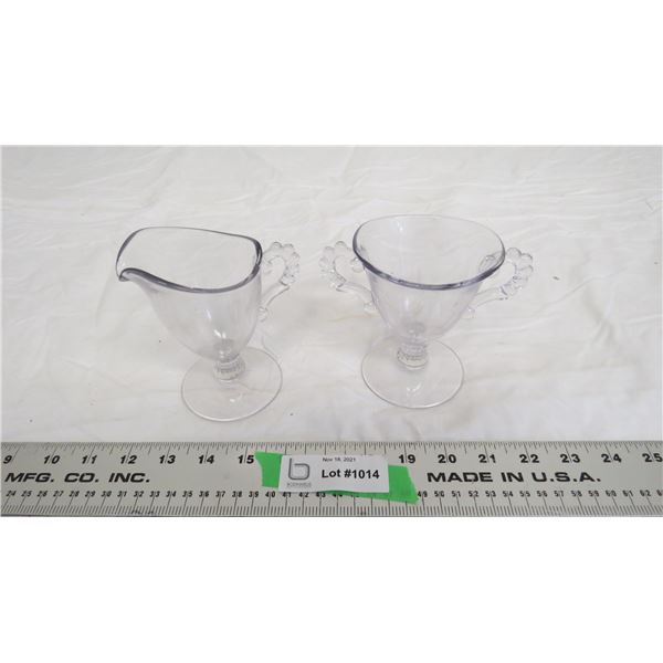 unqiue glass cream + sugar