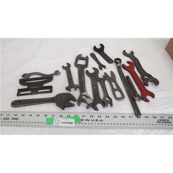 vintage wrenches - cochran speednut + others
