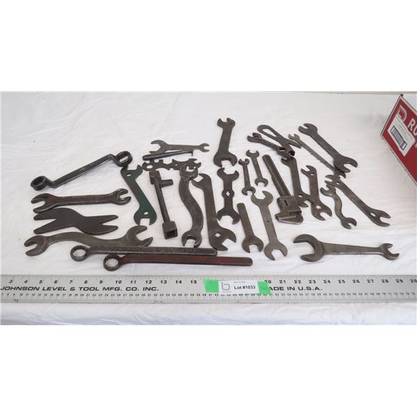 vintage wrenches - MH Spark Plug wrenches + others