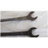 Image 2 : (2) vintage ford wrenches