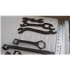 Image 4 : vintage wrenches - IH Riveride + others