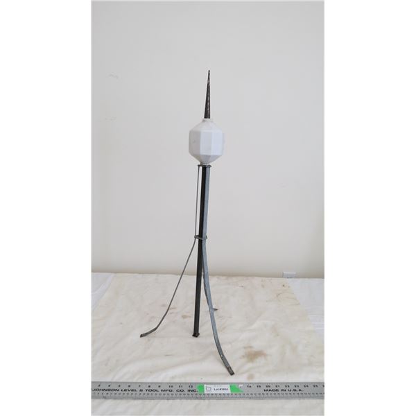 Lightning rod with globe (no spacers) 32" tall