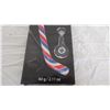 Image 3 : NHL candy cane hockey stick + light up keychain (new)