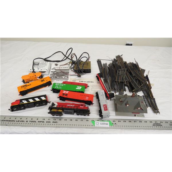 HO Scale Backmann locomotive, life like locomotive (needs repair), passenger cars, track, power pack