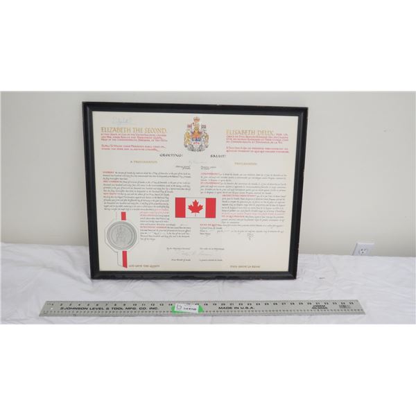 Elizabeth the second proclamation picture in frame