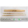 Image 1 : Buck Cherry Autographed items - Drum Sticks (6)