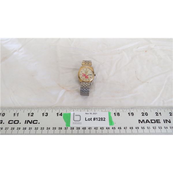 Quartz moose leads all ways watch