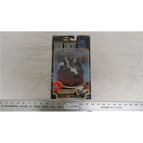 Legends of the dark knight man bat (NIB)