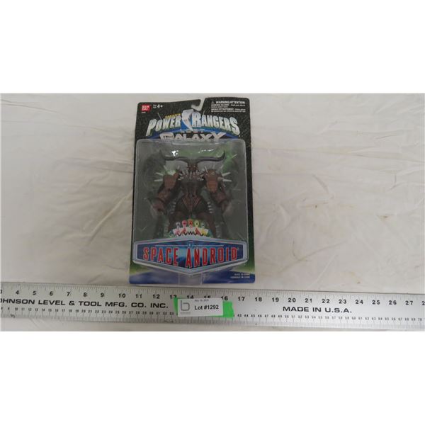 Saban's power rangers space android figure (NIB)