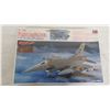 Image 2 : 1:72 model kit - fighting falcon jet (sealed)