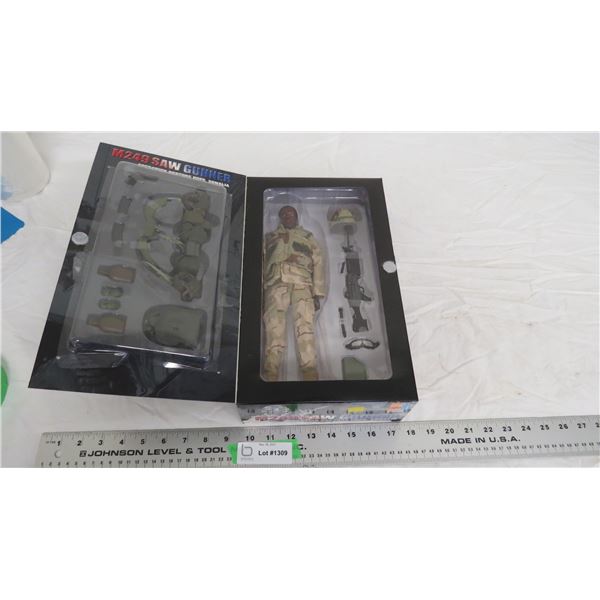 dragon 1:6 figure M249 Saw Gunner (NIB)