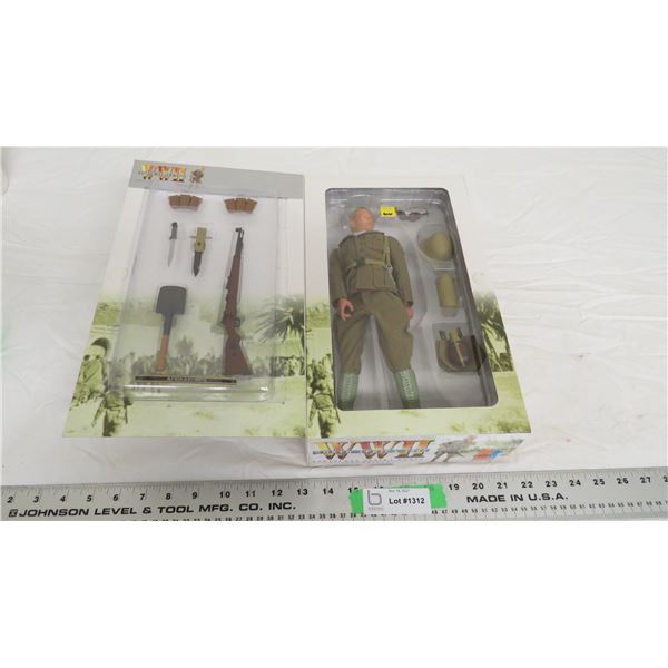 dragon 1:6 figure - WWII 1942 "Reinhardt" (NIB)