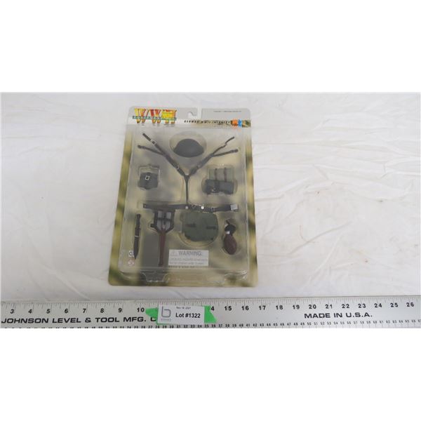 1:6 scale uniform set (NIB)