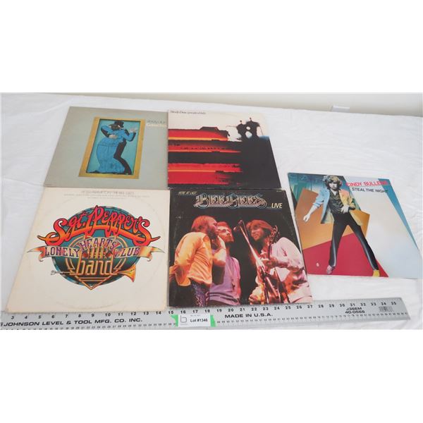 (5) rock records (beegees + others) good condition