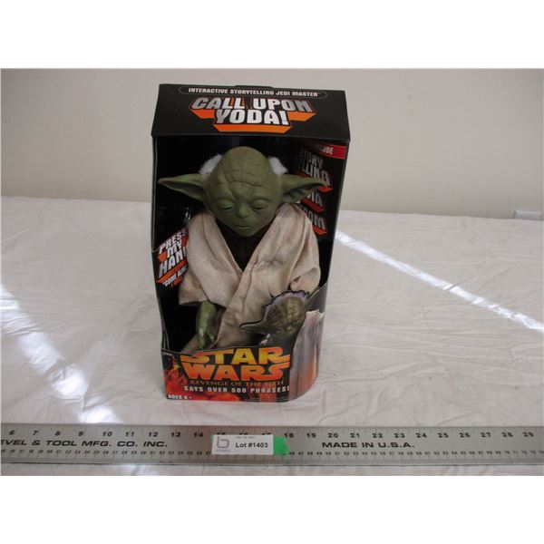 star wars yoda figure (NIB) fully animated