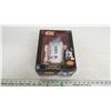 Image 1 : Hasbro star wars - new in package - R2D2, art center