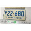 Image 3 : pair of 1976 Sask License Plates