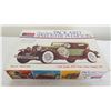Image 2 : monogram packard model kit 1:24 scale