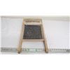 Image 1 : Canadian woodware vintage wash board (wood + metal)