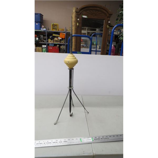 Lightning Rod - 29.5" long (plastic globe - cracked)