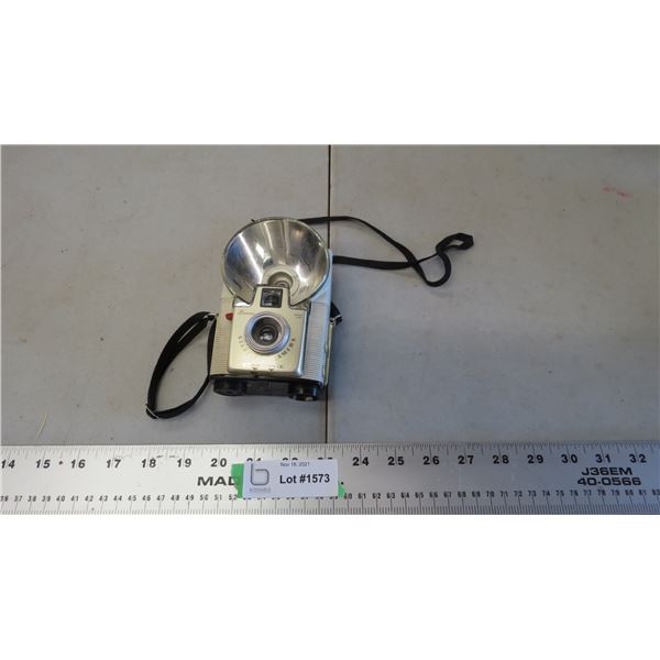 brownie star flash camera