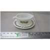 Image 1 : pyrex gravy bowl + plate