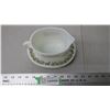 Image 2 : pyrex gravy bowl + plate