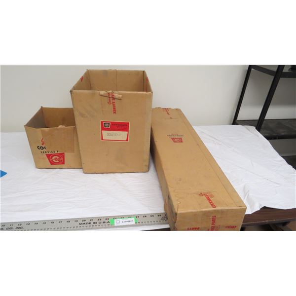 Cockshutt Empty cardboard boxes