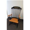Image 1 : vintage rocking chair