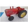 Image 5 : Lincoln massey harris 44 toy tractor with cultivator