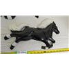Image 2 : pair of chalkware horses