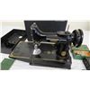 Image 6 : singer sewing machine featherweight (no?) in case with accessories + manual