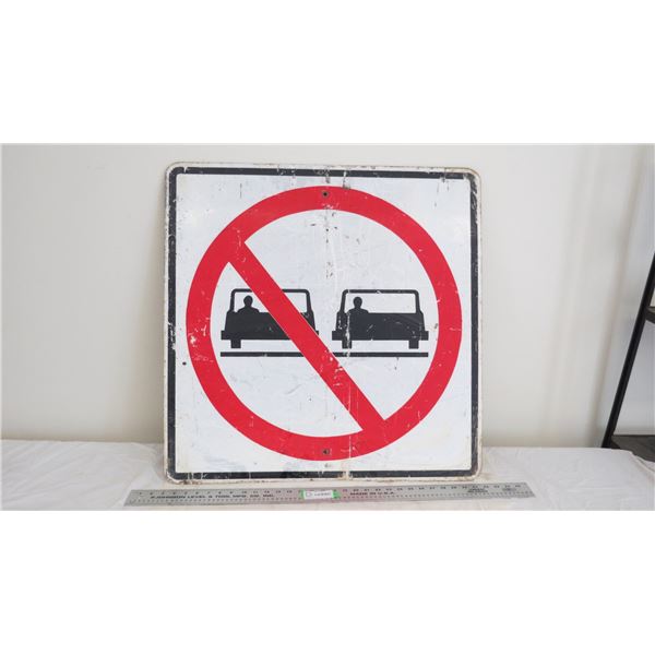 No passing sign - 29.5 square
