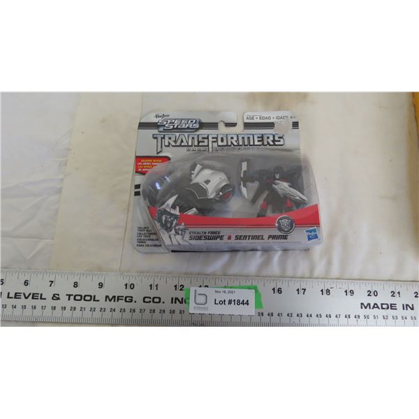 Hasbro transformers (NIB)