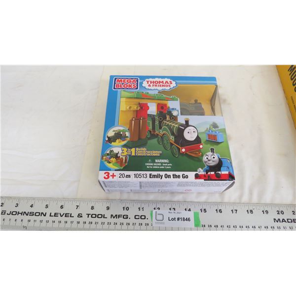 mega bloks thomas + friends (NIB)
