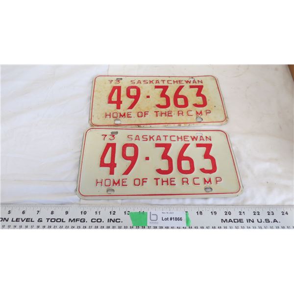 1973 pair of sask license plates