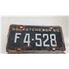 Image 2 : 1960 pair of sask license plates