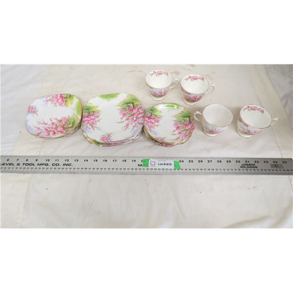 Royal Albert Blossom Time dishware (4 place setting 16 pieces)